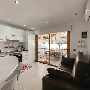 Apartment Exclusive Francy's In Garden City, Sant'eugenio
